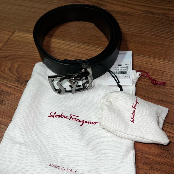 Salvatore Ferragamo Reversible Black/ Brown Leather Belt size 105 - Picture 3 of 4